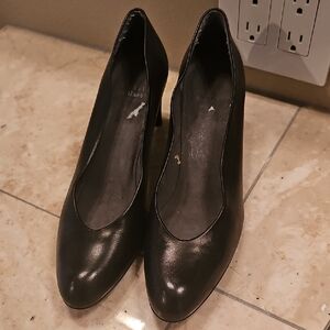 Chic Black Leather Women's Heels